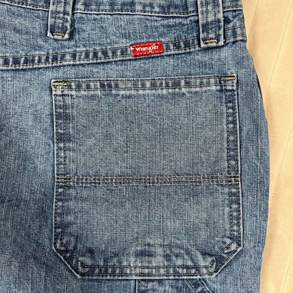 Wrangler 42 Medium Wash Carpenter Work Utility Denim Blue Jean Shorts - Picture 6 of 7
